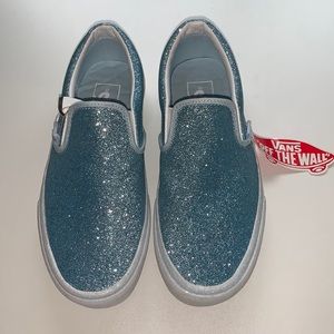 NWT Women’s Vans Sz. 6